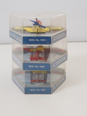Lot 43 - A group of diecast aircraft in 1:72 and 1:200...