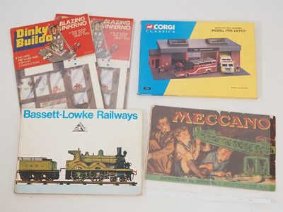 Lot 182 - A group of mixed collectables comprising 2 x...