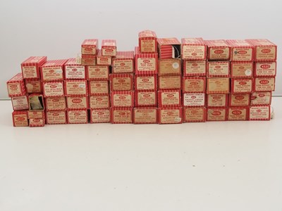 Lot 442 - A large quantity of HORNBY DUBLO 2-rail OO...