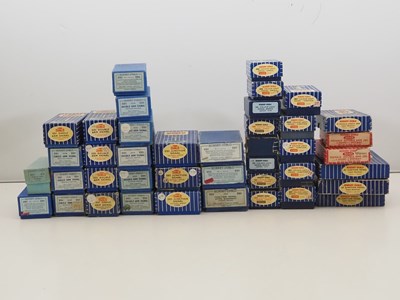Lot 448 - A large quantity of boxed HORNBY DUBLO OO...