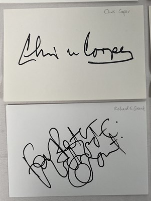 Lot 405 - A large quantity of autograph cards signed by...