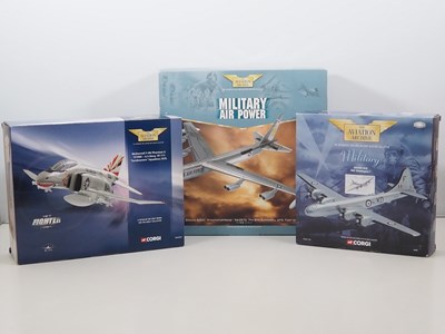 Lot 25 - A group of 1:72 and 1:144 scale diecast...