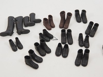 Lot 260 - A large quantity (three boxes) of ACTION MAN...