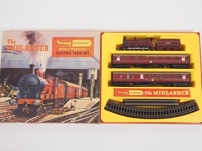 Lot 395 - A TRIANG HORNBY OO gauge RS8 'The Midlander'...