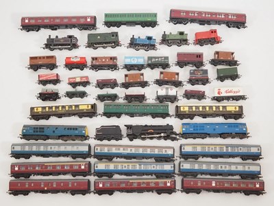 Lot 463 - A large group of OO gauge unboxed locomotives...