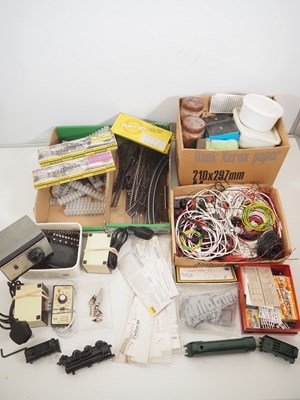 Lot 464 - A large box of OO gauge scenery and...