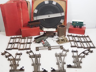 Lot 498 - A large quantity of HORNBY O gauge rolling...