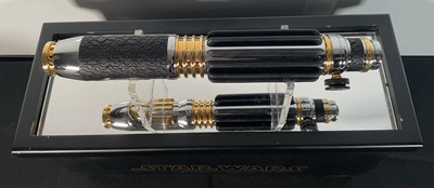 Lot 516 - STAR WARS - A Master Replicas Star Wars...