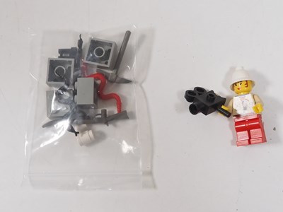 Lot 1 - LEGO - ADVENTURERS #5988 - Desert Pharoah's...