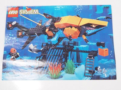 Lot 19 - LEGO - AQUAZONE #6190 - Shark's Crystal Cave -...