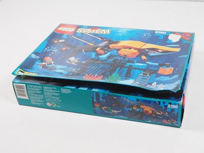 Lot 19 - LEGO - AQUAZONE #6190 - Shark's Crystal Cave -...