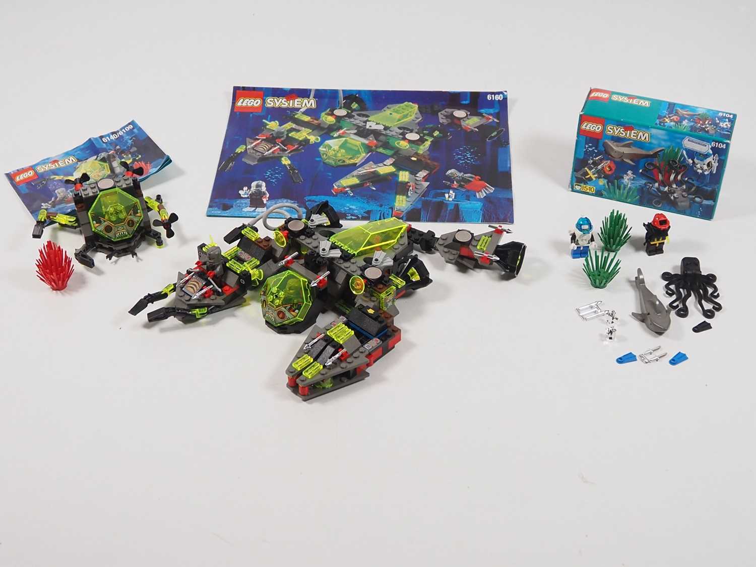 Lot 21 - LEGO - AQUAZONE - A group of three sets...