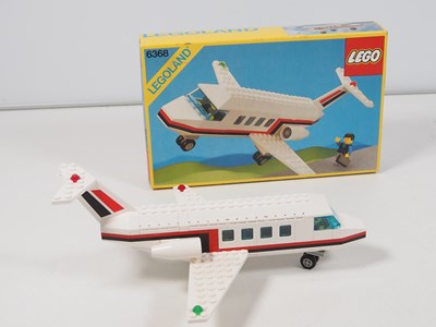 Lot 25 - LEGO - CLASSIC TOWN - A group of four Airport...