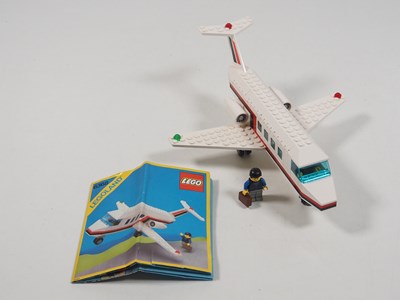 Lot 25 - LEGO - CLASSIC TOWN - A group of four Airport...