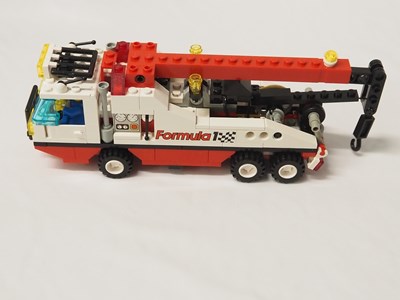 Lot 40 - LEGO - CLASSIC TOWN #6484 F1 Hauler - 9V...
