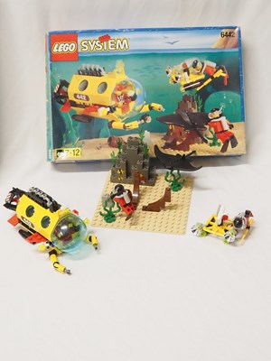 Lot 50 - LEGO - TOWN - A pair of Divers sets comprising...
