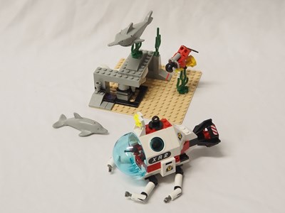 Lot 51 - LEGO -TOWN #1782 Discovery Station - complete...