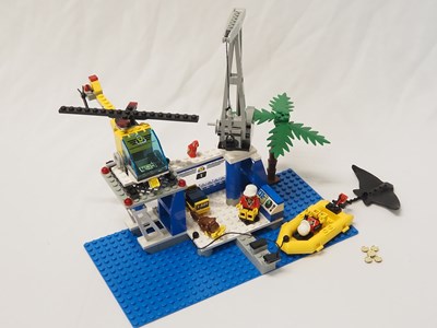 Lot 51 - LEGO -TOWN #1782 Discovery Station - complete...