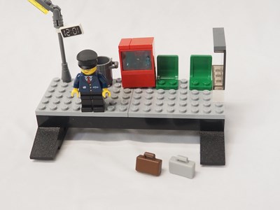 Lot 57 - LEGO - CITY #7897 RC Train - Passenger Train -...