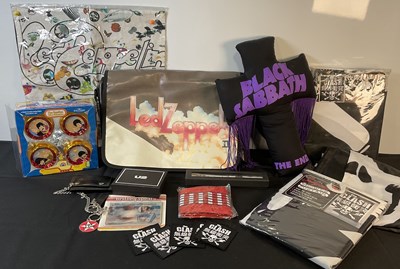 Lot 172 - A group of mixed promotional music merchandise...