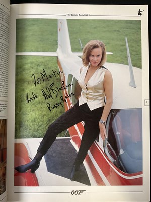 Lot 91 - JAMES BOND - An impressive collection of 17...