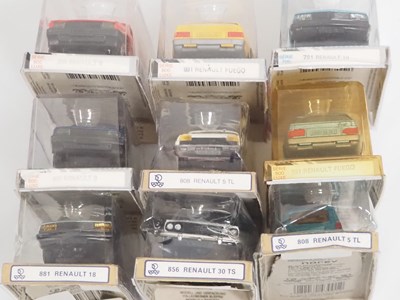 Lot 72 - A group of diecast cars together with some...