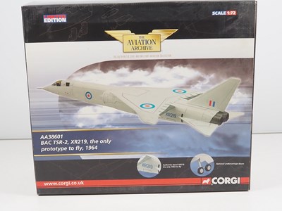 Lot 108 - A CORGI Aviation Archive AA38601 diecast 1:72...