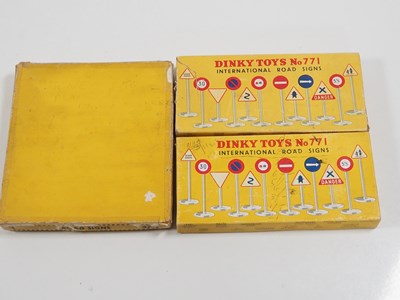 Lot 114 - A group of DINKY original accessories kits...