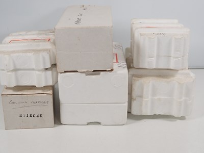Lot 139 - A group of 1:24 scale FRANKLIN MINT diecast...