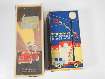 Lot 195 - A pair of boxed vintage Czechoslovakian...