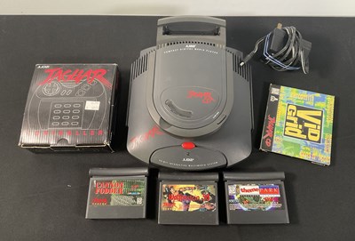 Lot 391 - ATARI JAGUAR - An unboxed Atari Jaguar games...