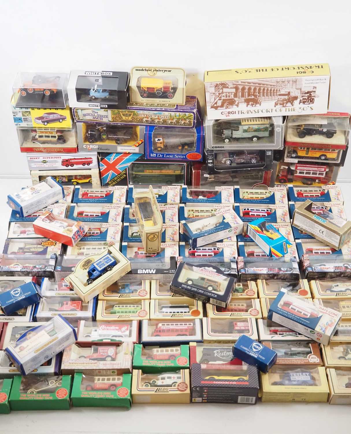 Lot 19 - A large mixed group of diecast vehicles by...