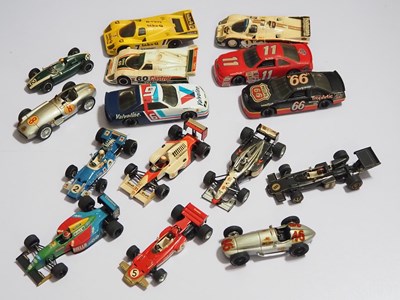 Lot 20 - A very large mixed group of unboxed diecast...