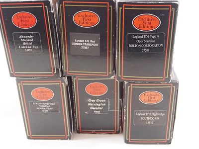 Lot 36 - A quantity of 1:76 scale diecast buses and...