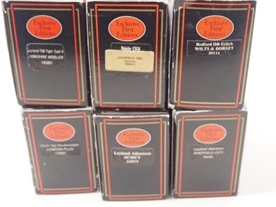 Lot 36 - A quantity of 1:76 scale diecast buses and...