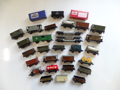 Lot 207 - A group of Hornby Dublo wagons, mostly unboxed...