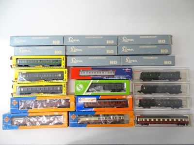Lot 21 - A large quantity of European Outline passenger...