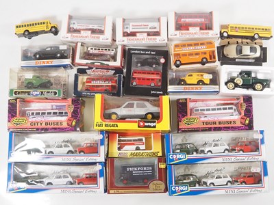 Lot 30 - A large quantity of mixed scale diecast...
