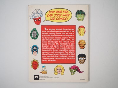Lot 10 - STAN LEE PRESENTS THE MIGHTY MARVEL...