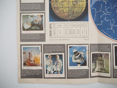 Lot 85 - COUNTDOWN SPACE WALL POSTER FREE GIFT (1971 -...