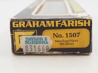 Lot 6 - A group of GRAHAM FARISH N gauge rolling stock...