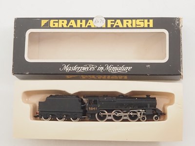 Lot 26 - A group of unboxed N gauge rolling stock by...