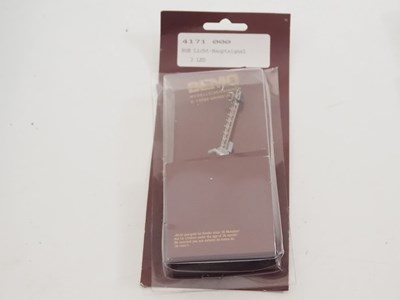 Lot 33 - A large group of FLEISCHMANN N gauge colour...