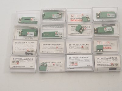 Lot 33 - A large group of FLEISCHMANN N gauge colour...
