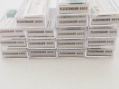 Lot 33 - A large group of FLEISCHMANN N gauge colour...