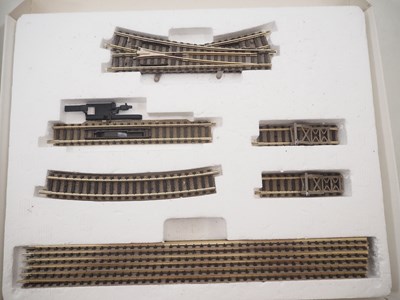 Lot 35 - A pair of FLEISCHMANN N gauge Piccolo track...