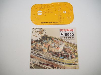 Lot 35 - A pair of FLEISCHMANN N gauge Piccolo track...