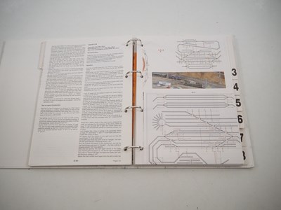 Lot 35 - A pair of FLEISCHMANN N gauge Piccolo track...