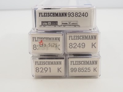 Lot 46 - A group of N gauge wagons by FLEISCHMANN,...