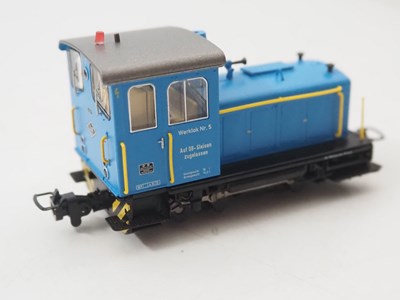 Lot 97 - An OXFORD RAIL OO gauge Janus diesel shunting...